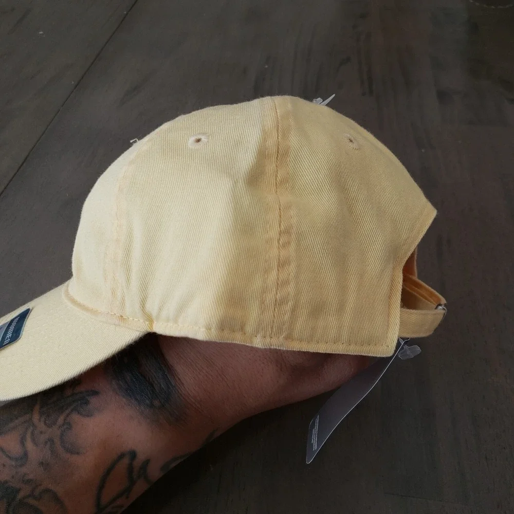 NEW Georgia Bulldogs Hat Cap Womens Strap Back Yellow College‎ Football Ladies